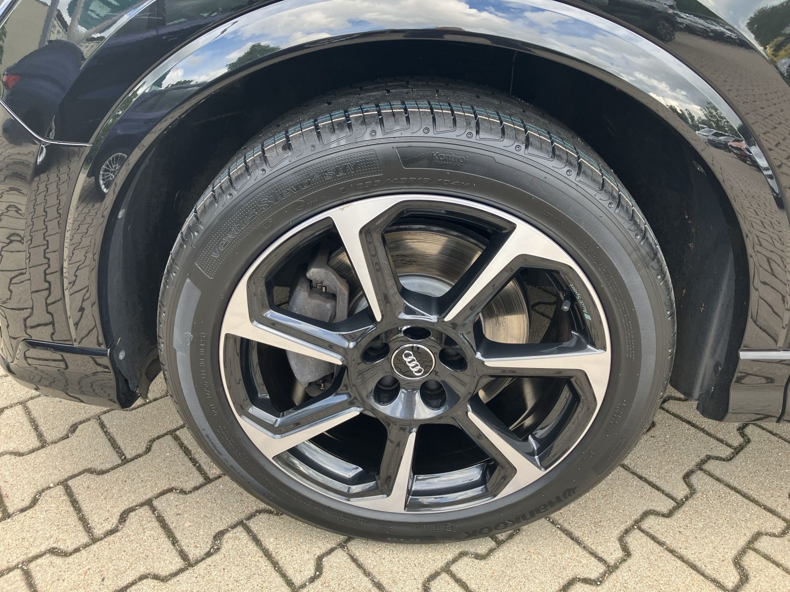 Fahrzeugabbildung Audi Q3 Sportback 45 TFSI quattro S line LED virtual