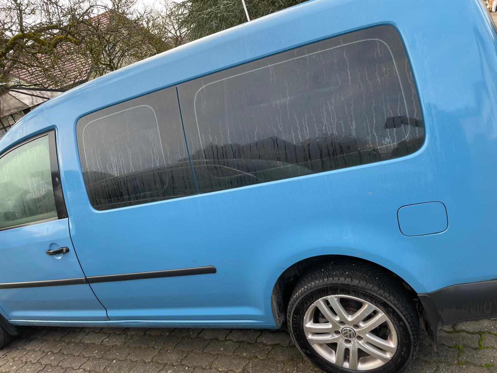 Volkswagen Caddy Maxi mit Flügeltüren