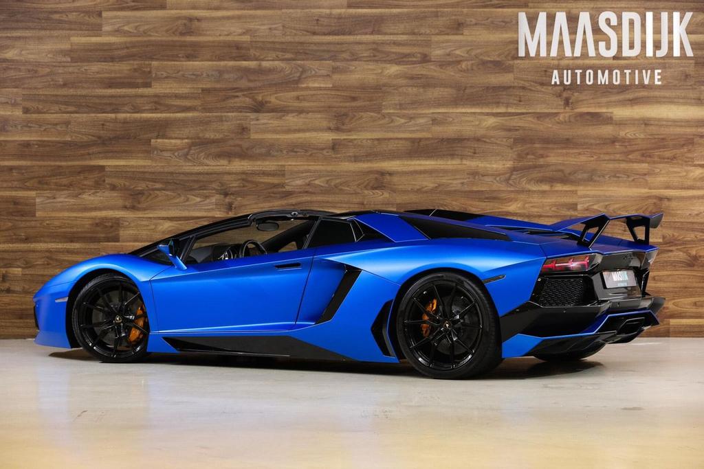 Lamborghini Aventador