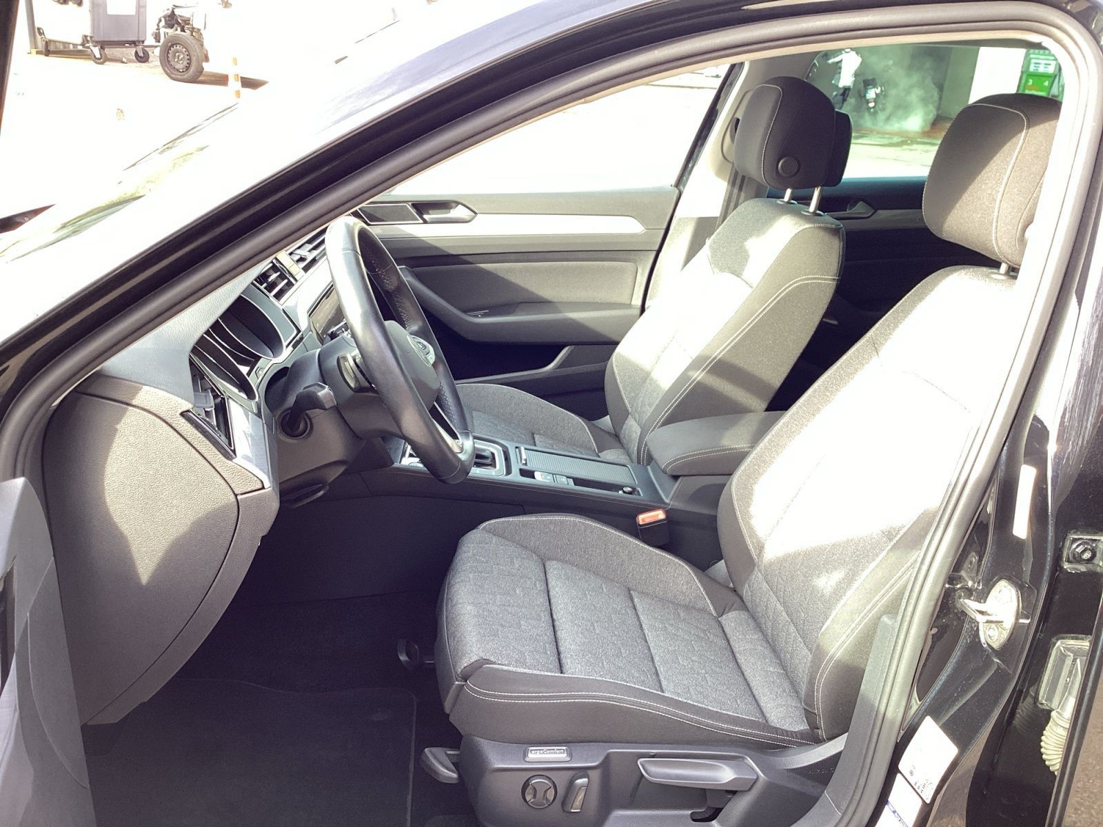 Volkswagen Passat - Bild 10