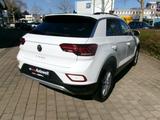 Volkswagen T-Roc 1.0 TSI Life Kamera ACC SHZ LED DAB+ APP - Volkswagen T-Roc mit Benzin-Antrieb: R