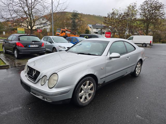 Mercedes-Benz CLK 200 Tüv Klimatr Alu 2xFuZv el.Fh Tempom Sihz