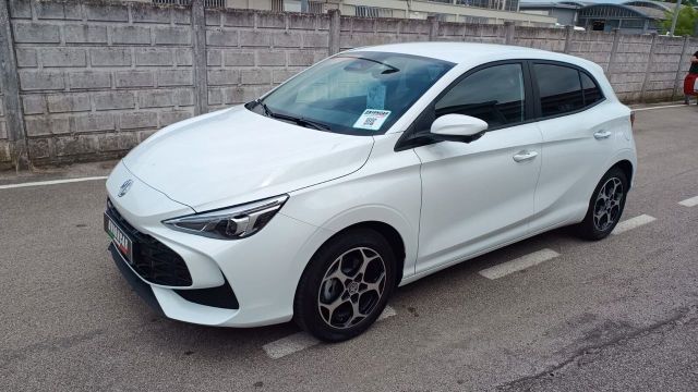 MG Mg 3 1.5 Luxury Hybrid
