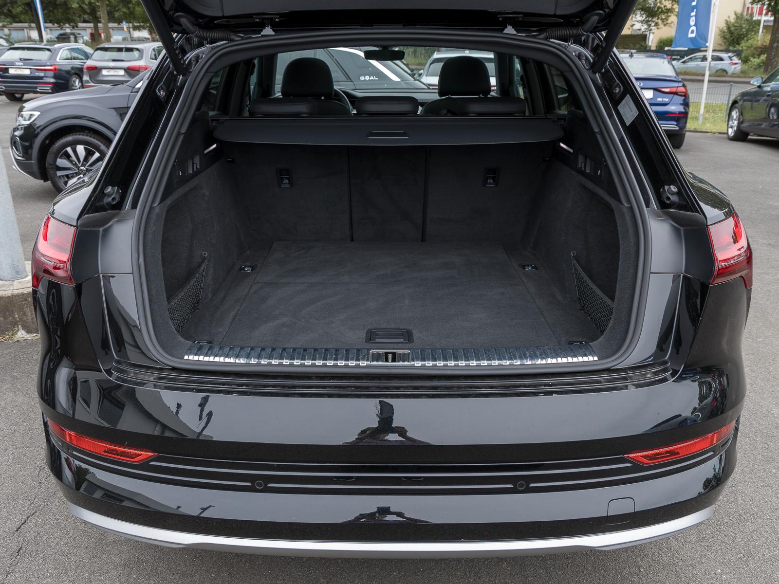 Audi e-tron 55 quattro advanced PANORAMA LUFTFEDERUNG, миниатюра 15