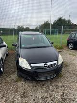 Opel Zafira B Edition 7 Sitzer - Opel Zafira Gebrauchtwagen in Freiburg