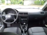 Volkswagen Golf 4  1.6  16V  105PS  TÜV  NEU  - Volkswagen Golf aus 2003: 1.6