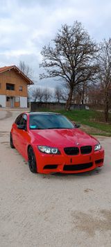 BMW E90 330I - BMW 330: 330i E90
