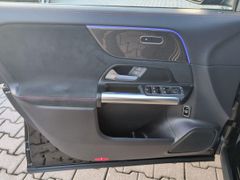 MERCEDES-BENZ GLA 220 d 4Matic 8G-DCT AMG Line~MultiBeam~Mbux