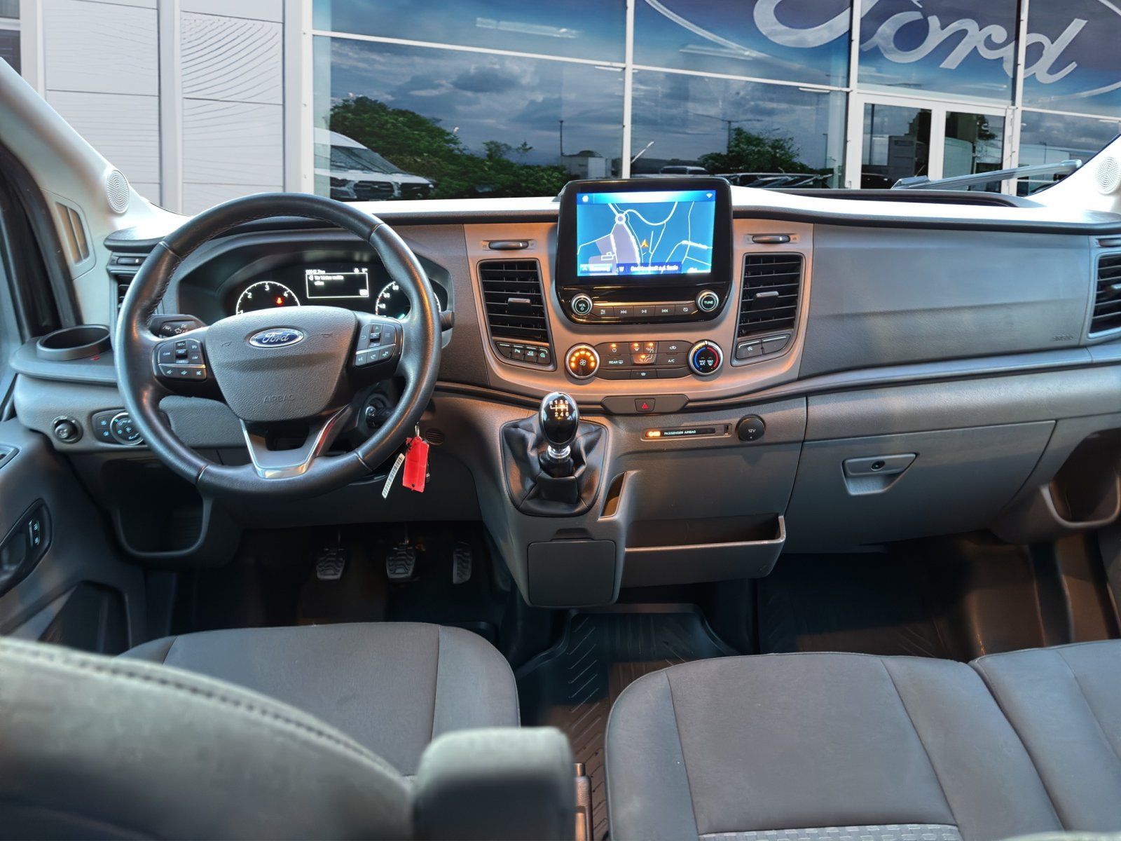 Fahrzeugabbildung Ford Transit 350 L2 Trend