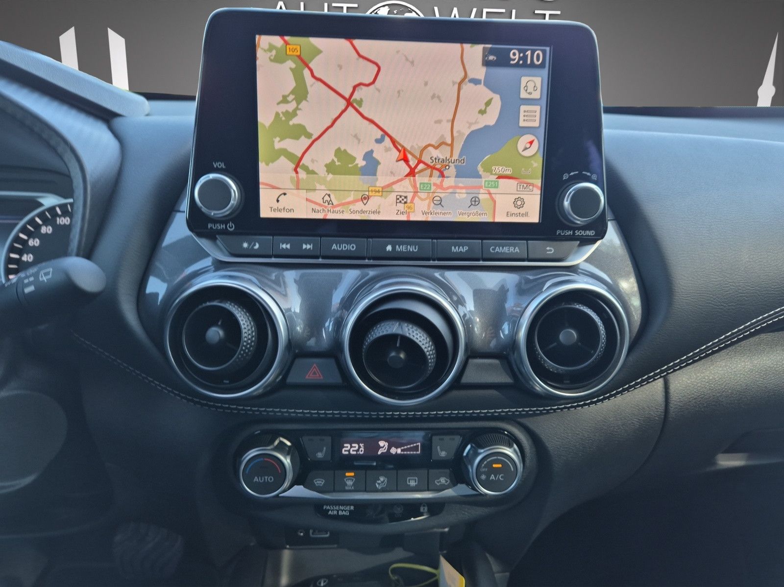 Fahrzeugabbildung Nissan Juke 1.0 DIG-T N-CONNECTA