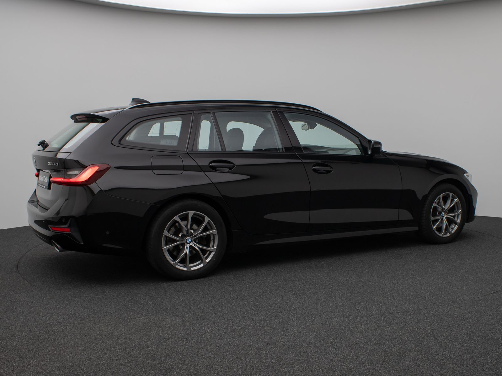 Fahrzeugabbildung BMW 320d SportLine DAB PDC Geschwindigkeitsreg Alarm