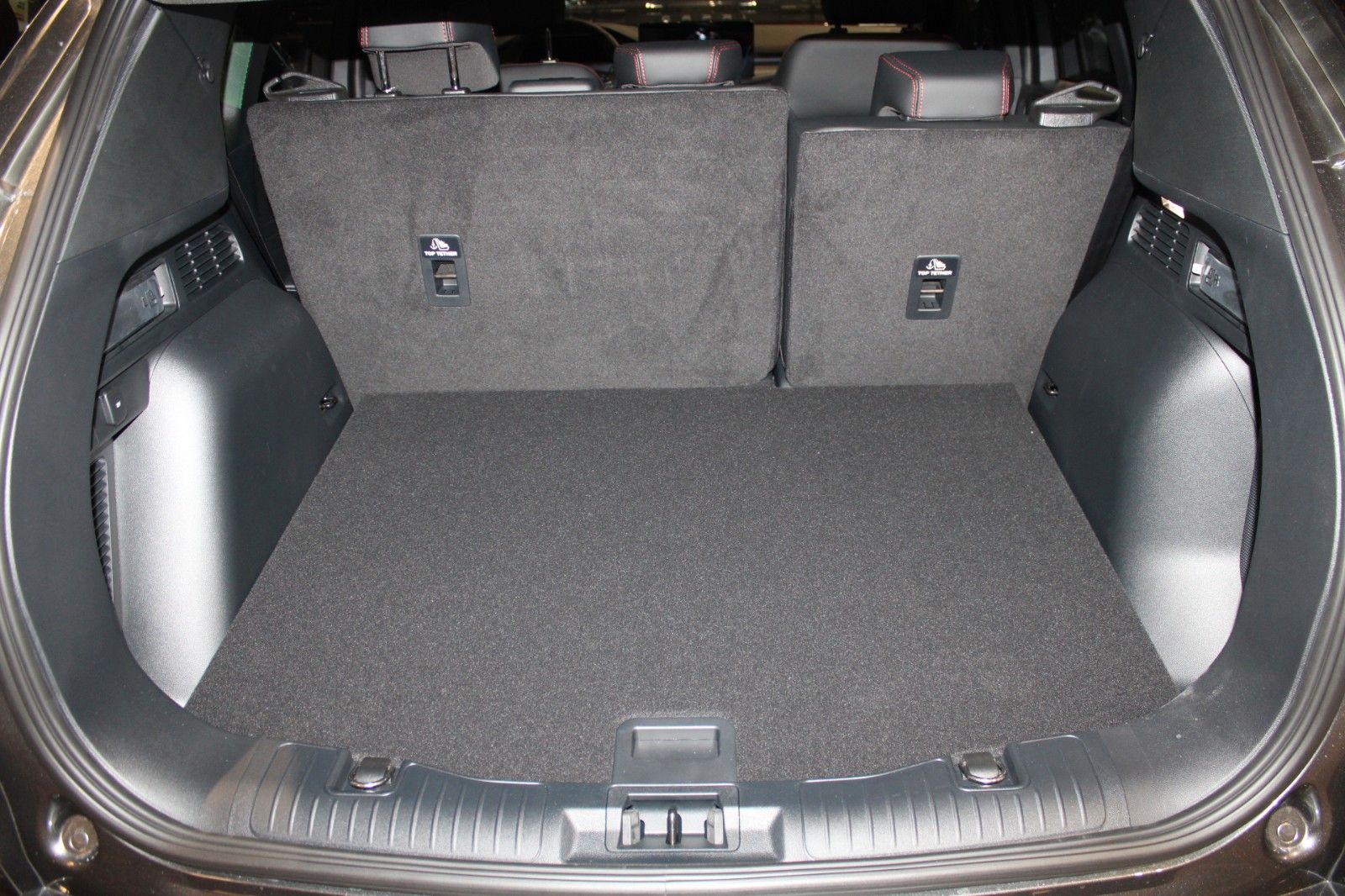 Fahrzeugabbildung Ford Kuga PHEV ST-Line X NAVI LED Matrix Winter Paket