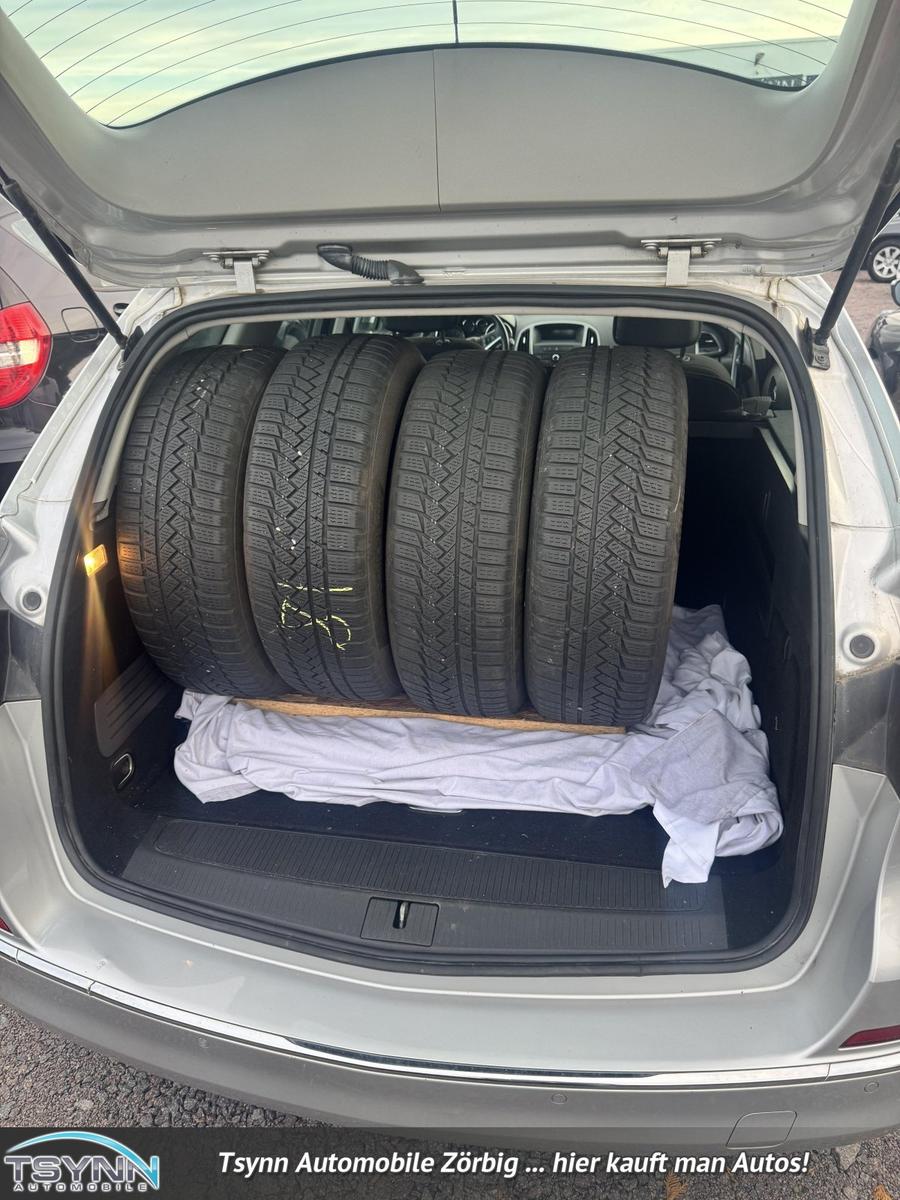 Opel Astra 2013 — photo 14