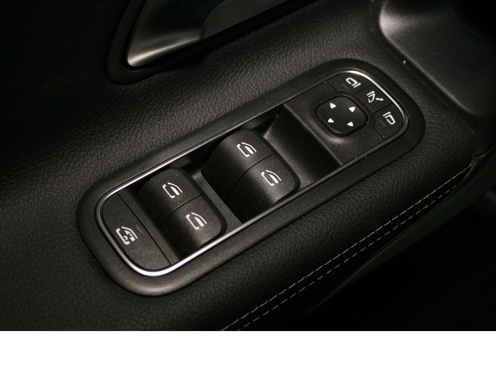 Fahrzeugabbildung Mercedes-Benz A 180 Progres.Advanced *LED*Totwinkel*360°Kamera