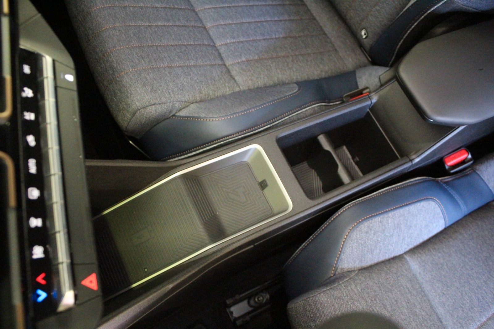 Fahrzeugabbildung Renault R 4 150 Comfort Range Techno*Winterpaket*