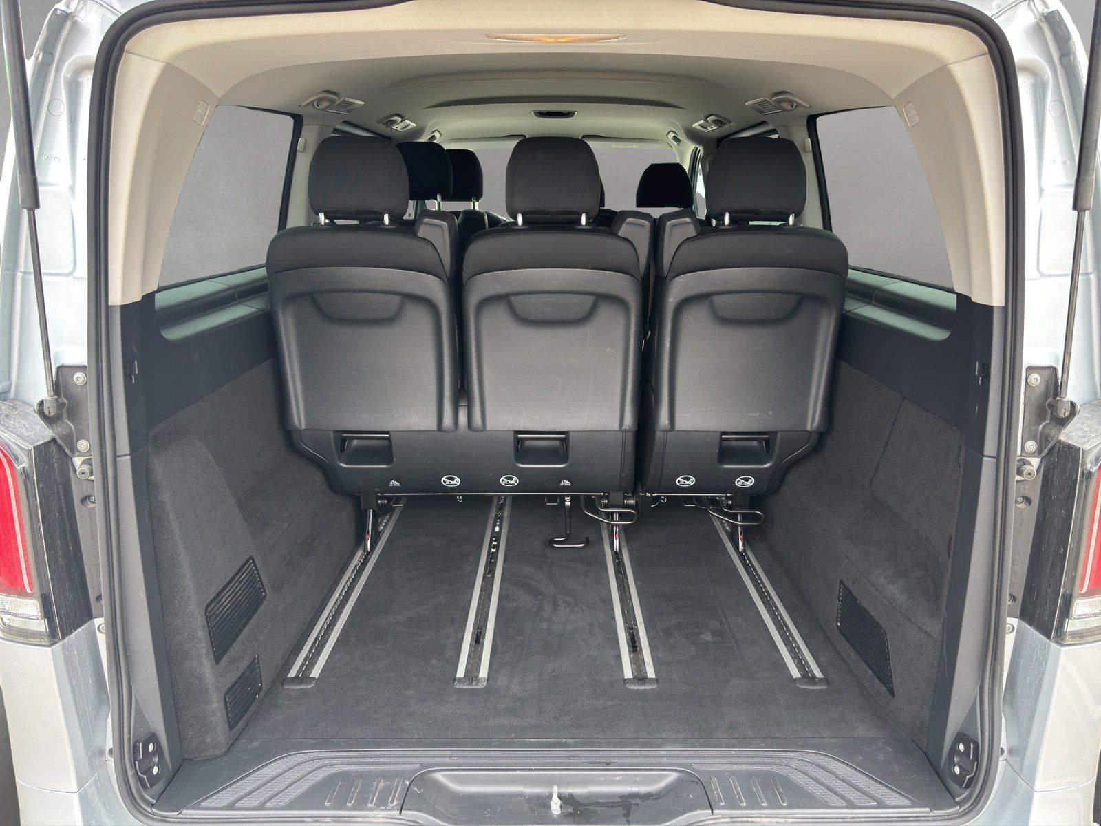 Fahrzeugabbildung Mercedes-Benz Vito 119 CDI Tourer PRO Extralang