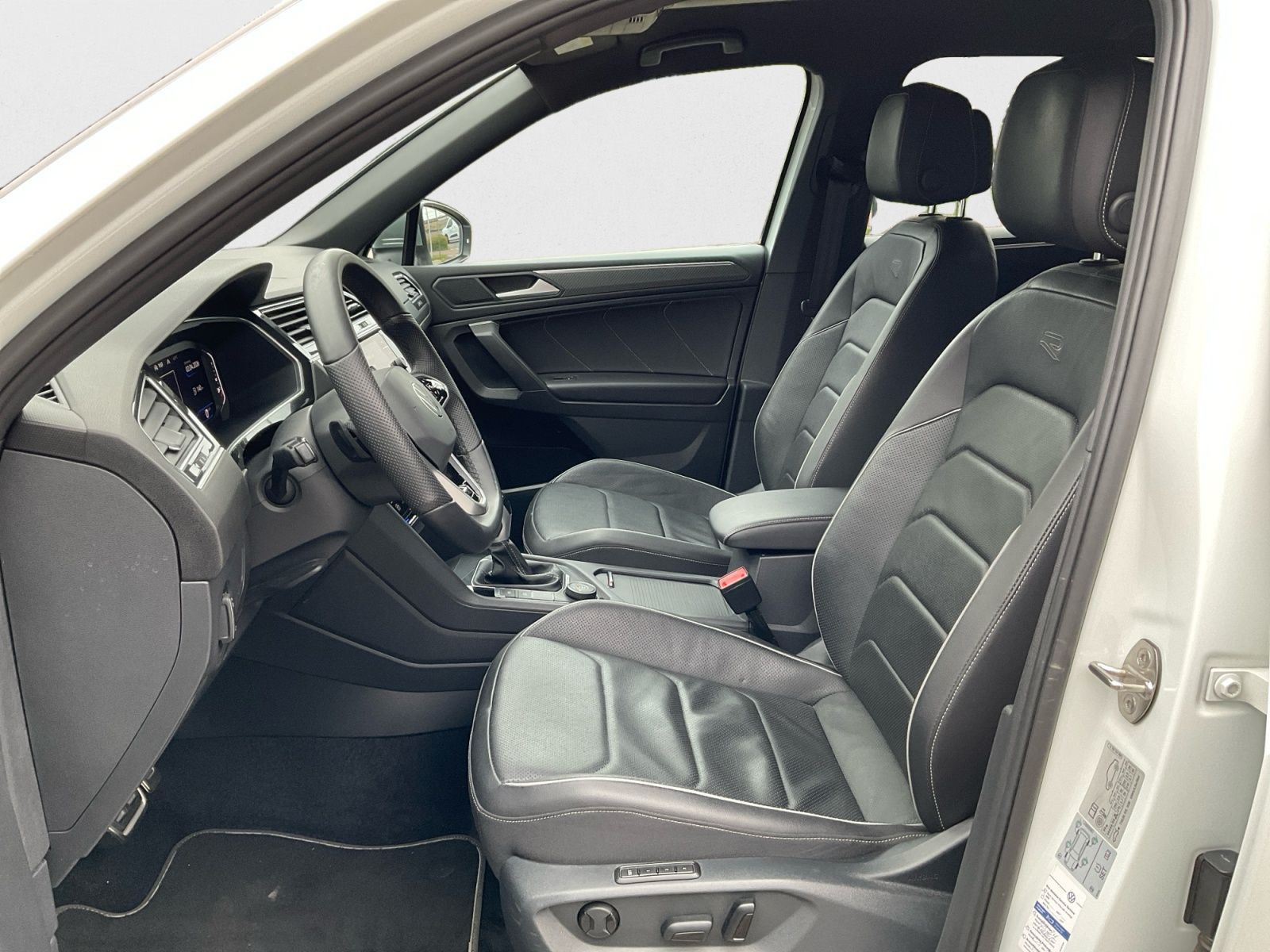 Volkswagen Tiguan Allspace 2.0 TSI R-Line foto 9