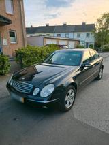 Mercedes-Benz Mercedes E320 4matic - Mercedes-Benz E 320 in Leverkusen