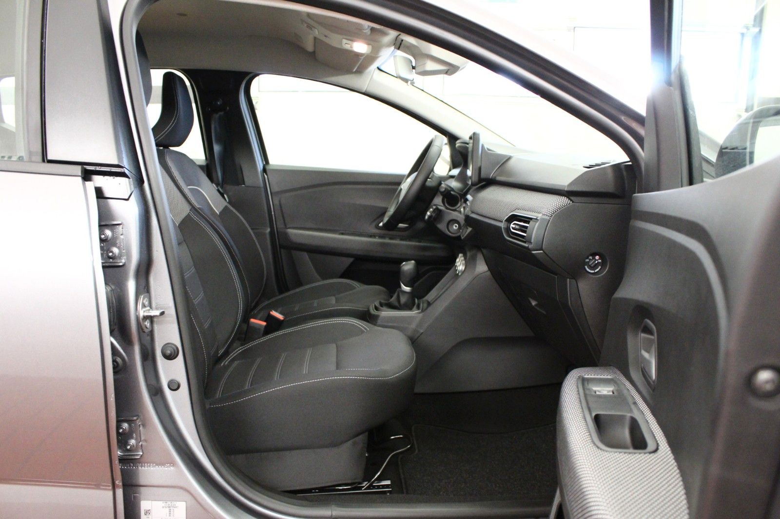 Fahrzeugabbildung Dacia Sandero TCe 90 auto Expression #15622