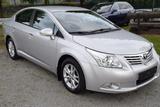 Toyota Avensis Edition Navi Kamera AHK - Toyota Avensis mit Benzin-Antrieb: Limousine