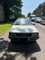 Audi 100 1.8 benziner Oldtimer - Audi 100 in Duisburg