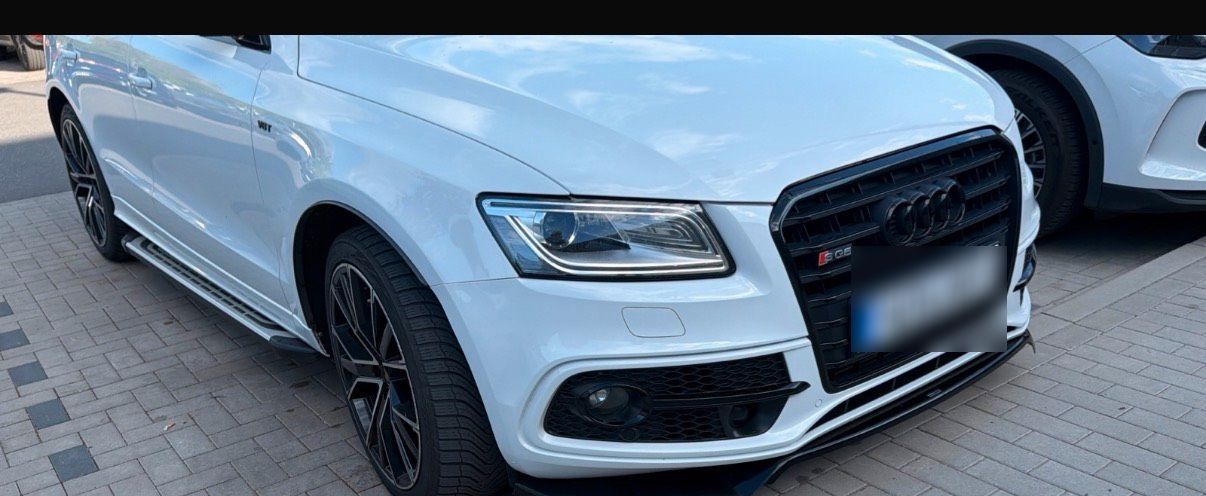 AUDI Zu verkaufen  Audi SQ5 Competition  plus E...
