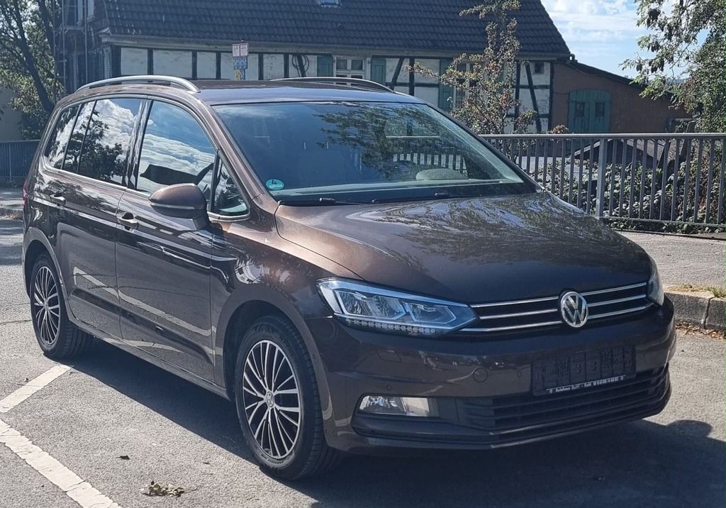 Image of Volkswagen Touran