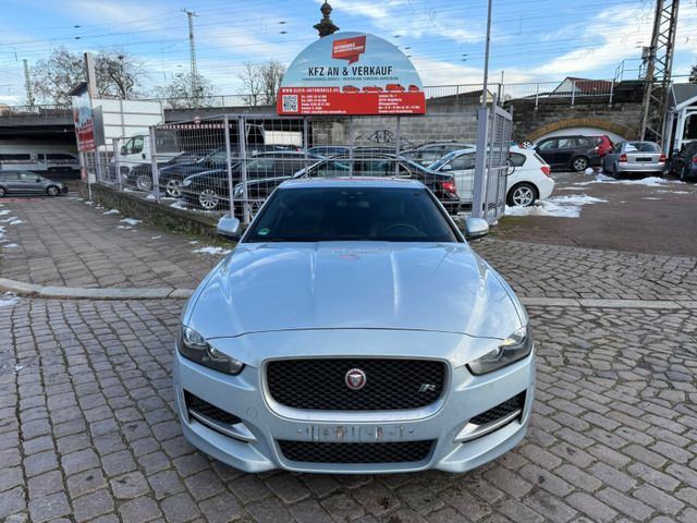 Jaguar XE 20d 180PS R-Sport/NAVI/LEDER/KLIMAAUT/