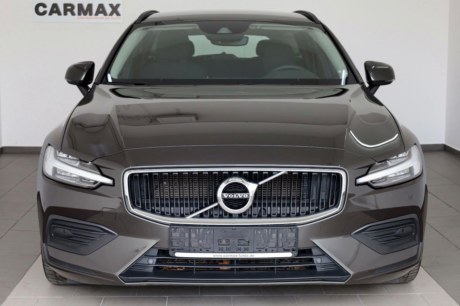 Fahrzeugabbildung Volvo V60 Kombi Momentum Pro,Aut.,Navi,Kamera, AHK el.