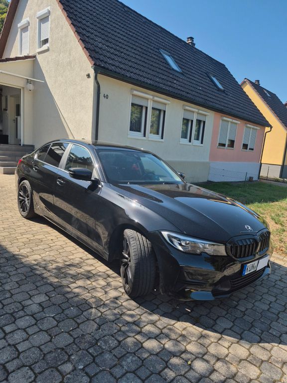 Image of BMW 320