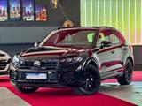 Volkswagen Touareg R-Line Black Luft Pano ACC 360° 21Zolll - Volkswagen Touareg Gebrauchtwagen
