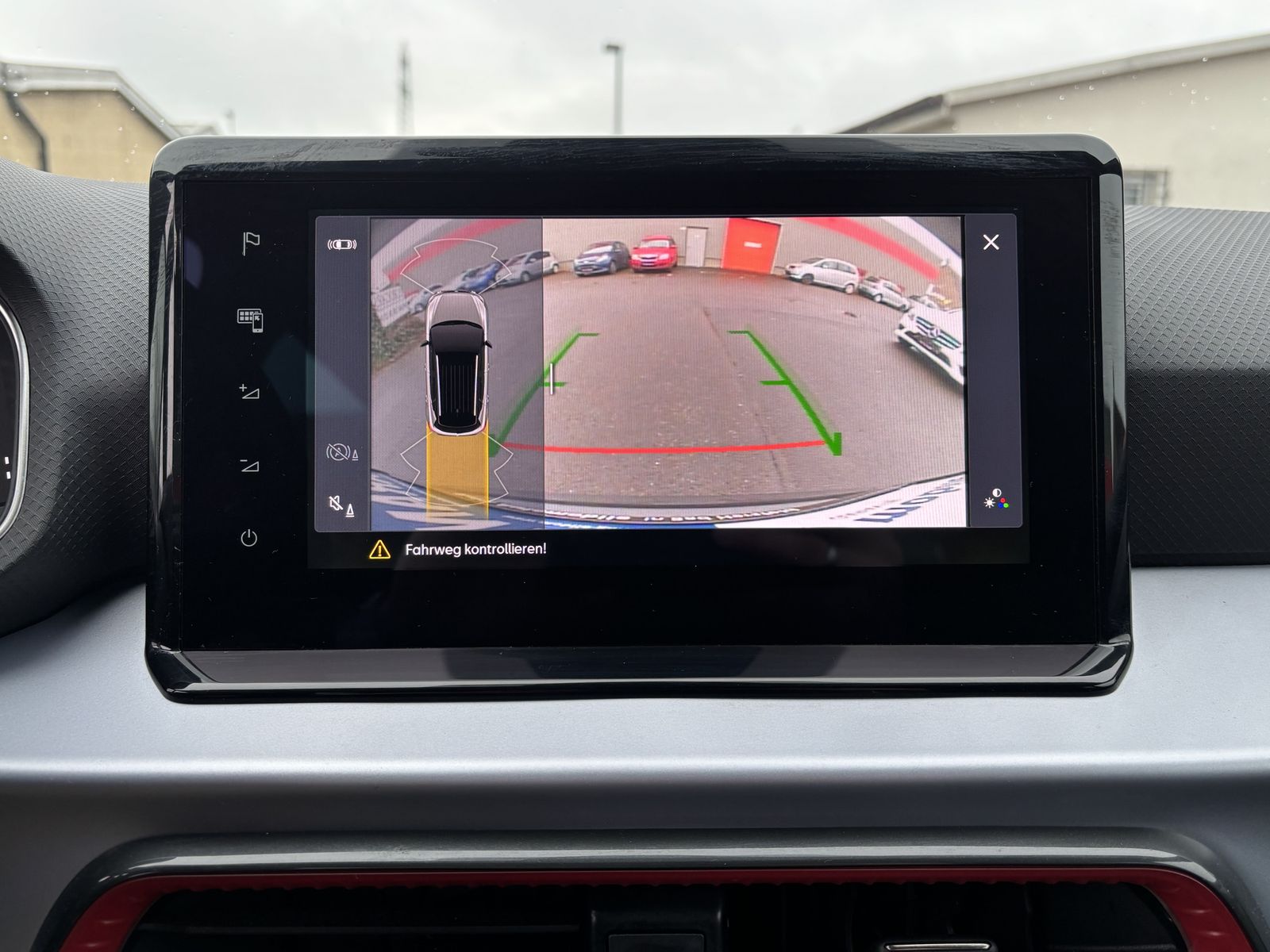 Fahrzeugabbildung SEAT Arona 1.5 TSI DSG FR Line-NAV-LED-KAMERA-VIRTUAL