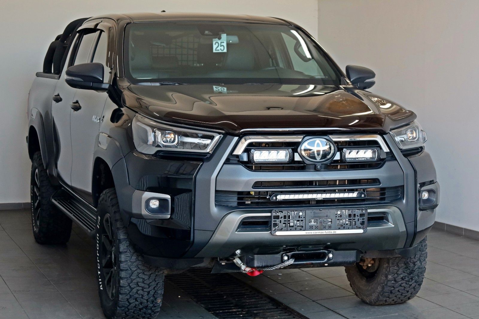 Fahrzeugabbildung Toyota Hilux 2.8 D4-D Invincible,Luft,Rollo el.,2xWinde