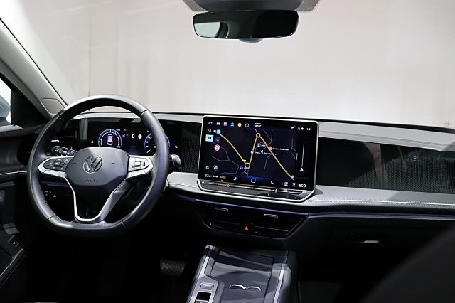 Passat Business 1.5 eHybrid ACC LED HUD NAVI AHK