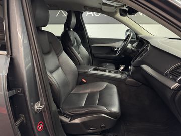 Volvo XC90 - 12