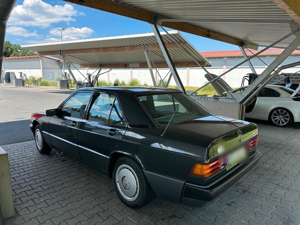 Mercedes-Benz 190