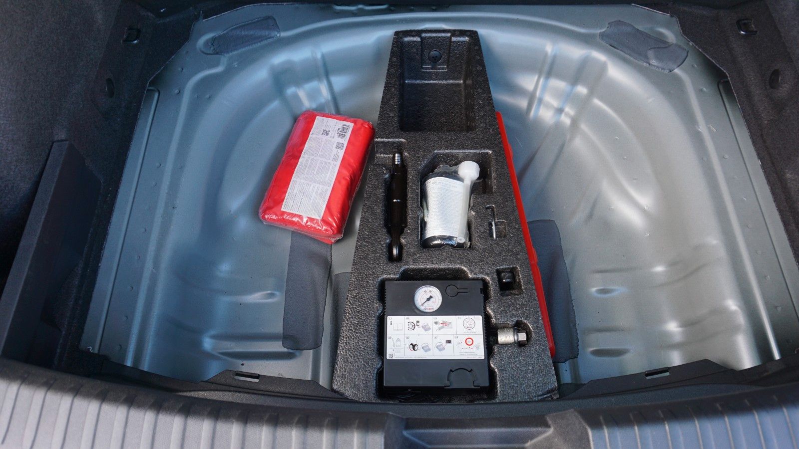 Fahrzeugabbildung SEAT Leon FR, SEAT Garantie, Navi, Sportfahrwerk, LED
