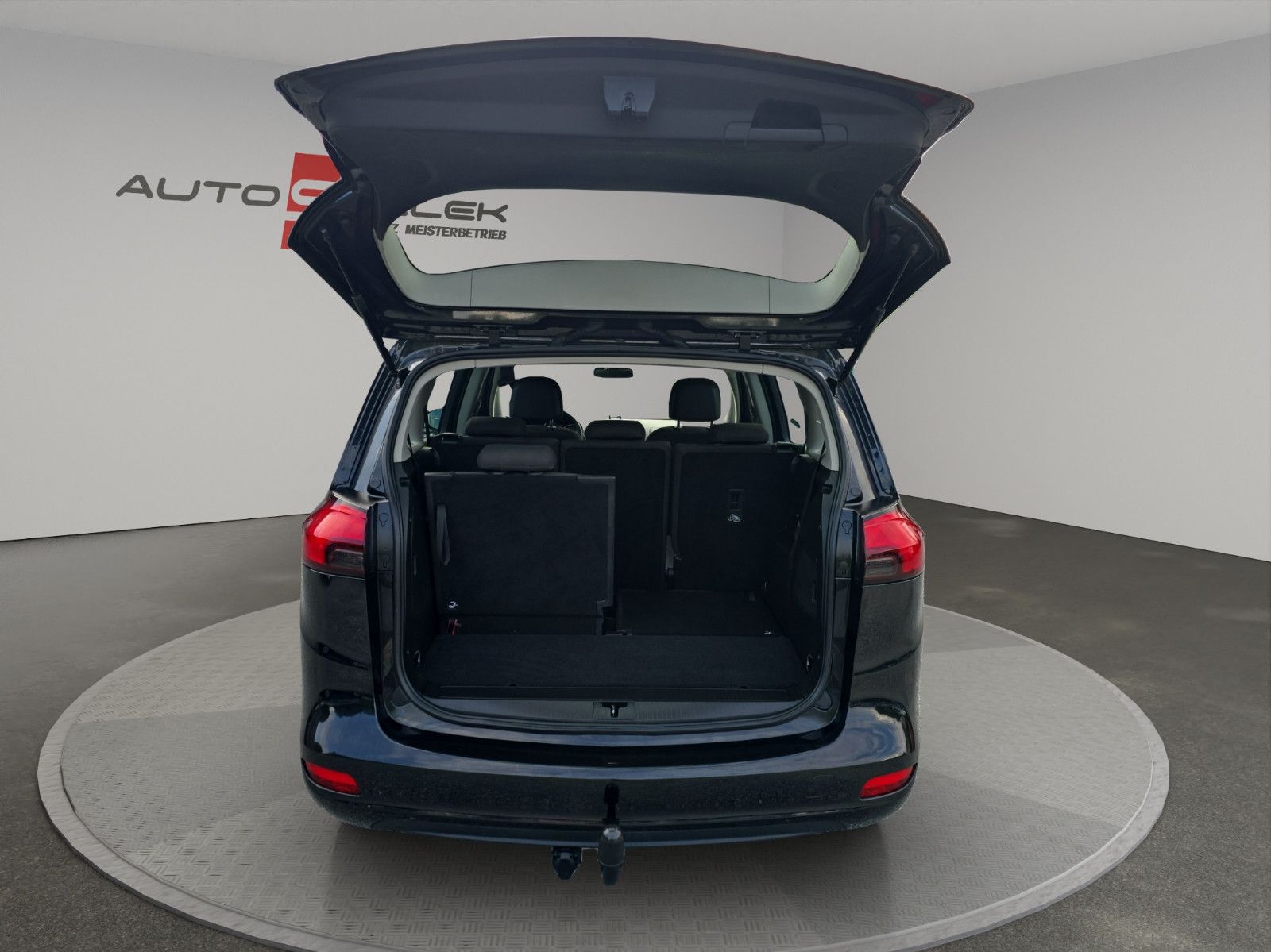 Fahrzeugabbildung Opel Zafira C Tourer Selection 7-Sitze TÜV INSP. NEU