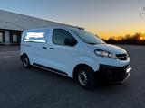 Opel Vivaro Edition M 1.5 L2 - Opel Vivaro: 2.5