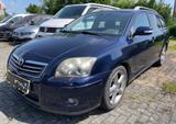 Toyota Avensis Kombi 2.2 D-CAT Executive - Toyota Avensis in Chemnitz