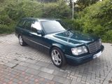 Mercedes-Benz 280TE - Mercedes-Benz 280: Te