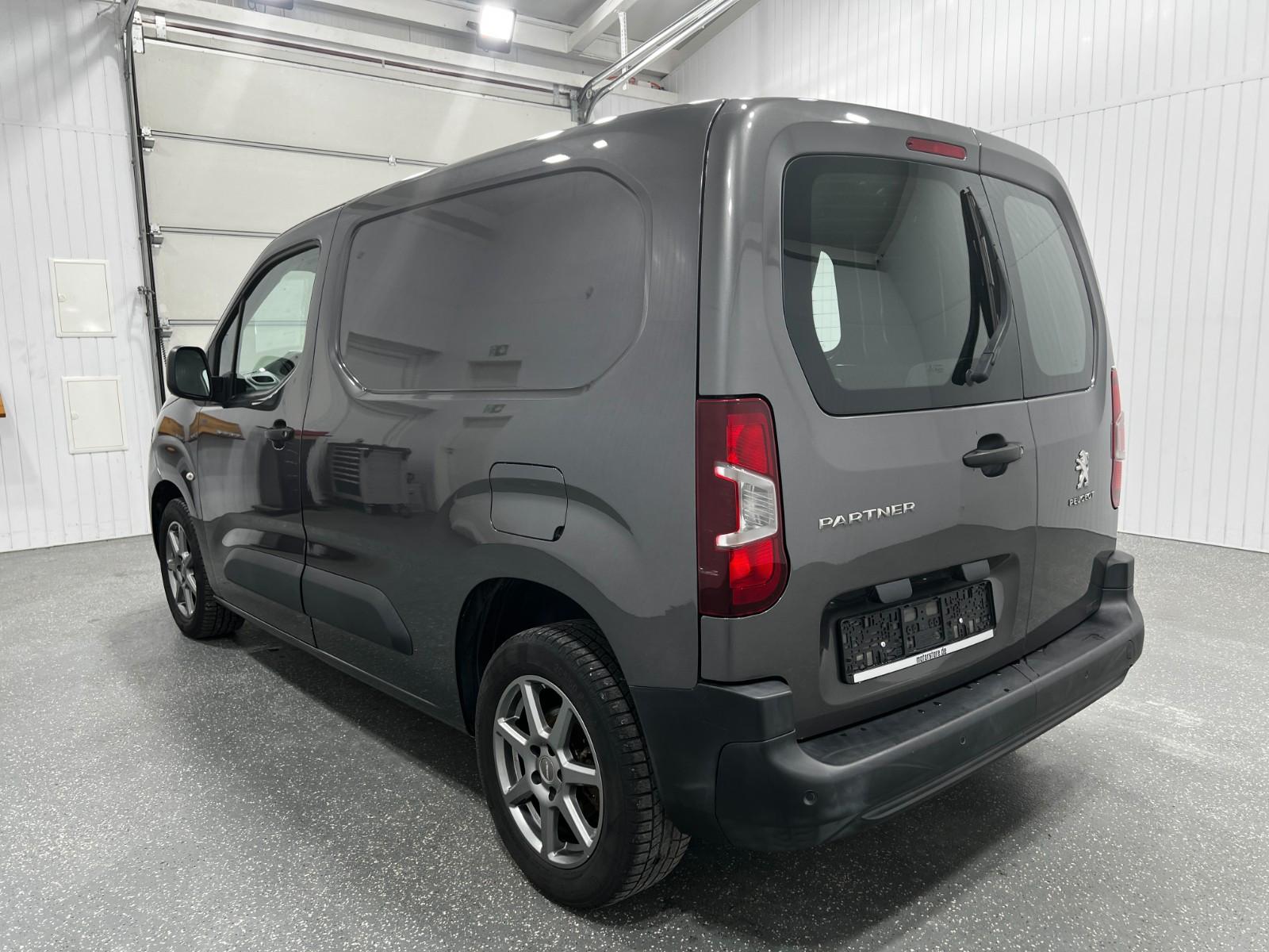 Peugeot PARTNER 100 1.5 HDI PREMIUM |AC|3-S|PDC|MET|16"
