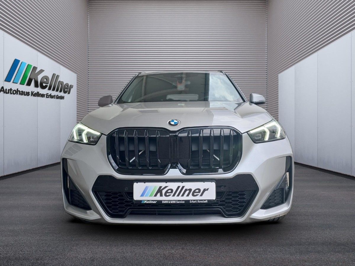 BMW X1  xDr. 23d Aut.M-Sport Pro+AHK+HUD+360°+aLED+ imagem 3