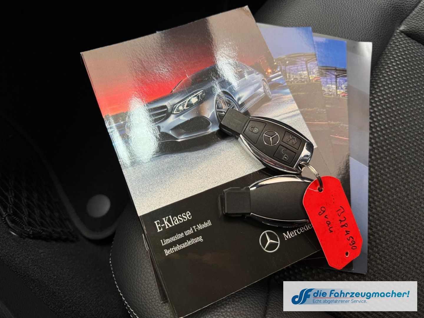 Fahrzeugabbildung Mercedes-Benz E 200 CGI BlueEf.Avantgarde LED Klimaaut Ambient