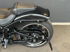 HARLEY DAVIDSON Softail Breakout 107 mit JEKILL & HYDE KLAPPE