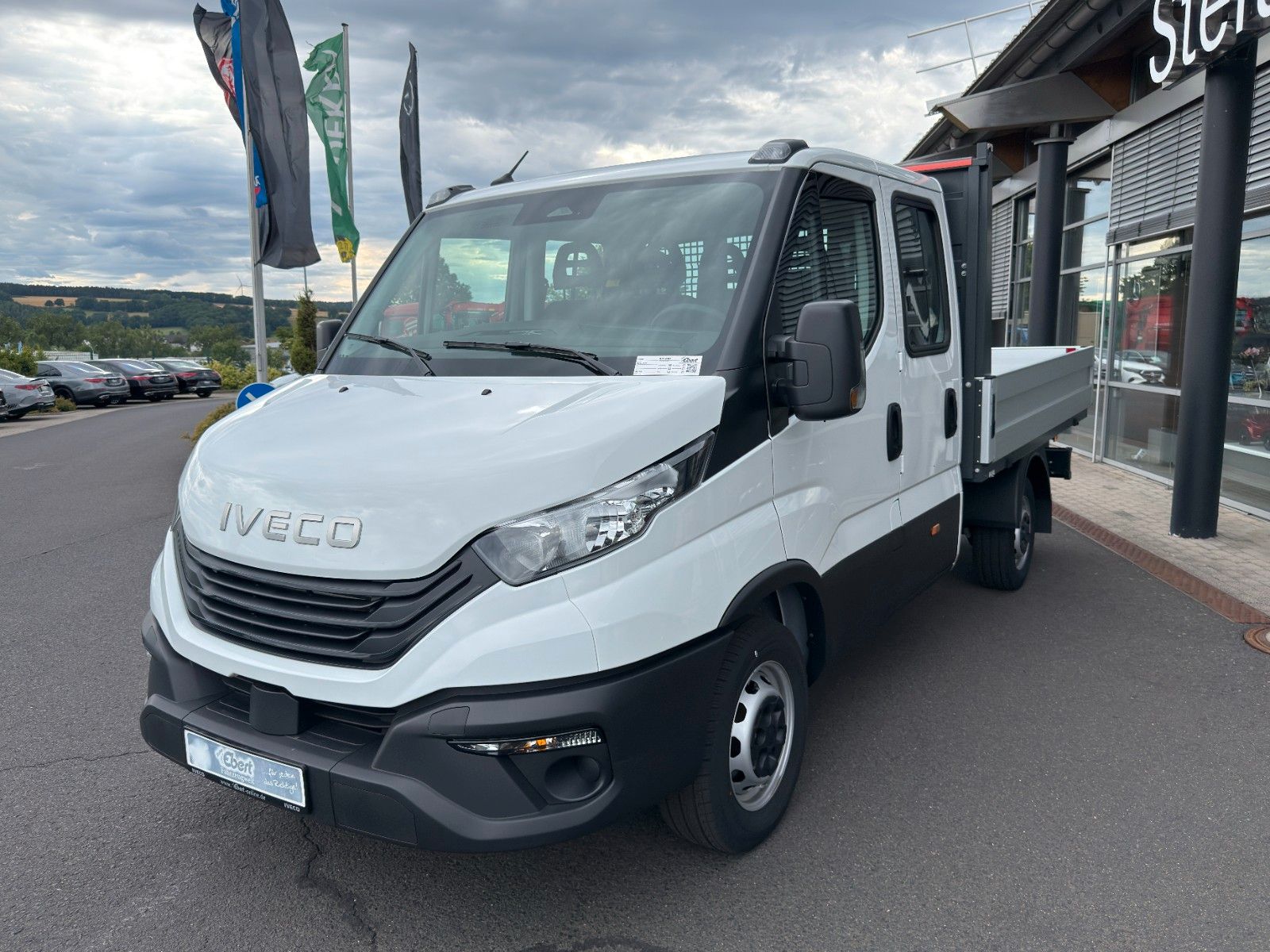Fahrzeugabbildung Iveco Daily 35S14Y D Pritsche *R 3.450* AHK