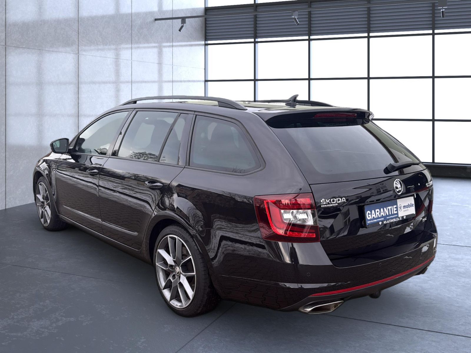 Fahrzeugabbildung SKODA Octavia Combi RS 245 / AHK/Unfallfrei