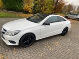 Mercedes-Benz E 200 Coupé, Automatik,Sportpaket, Scheckheft  - Mercedes-Benz E-Klasse: Weiß, Coupe