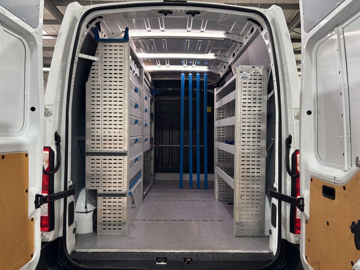 Fahrzeugabbildung Opel Movano 2.0D L2H2 3,5t #2x Sortimo#Klima#Kamera#N
