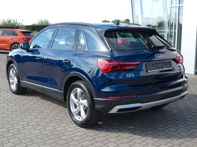 Q3 35 TFSI S-tronic advanced / AHZV